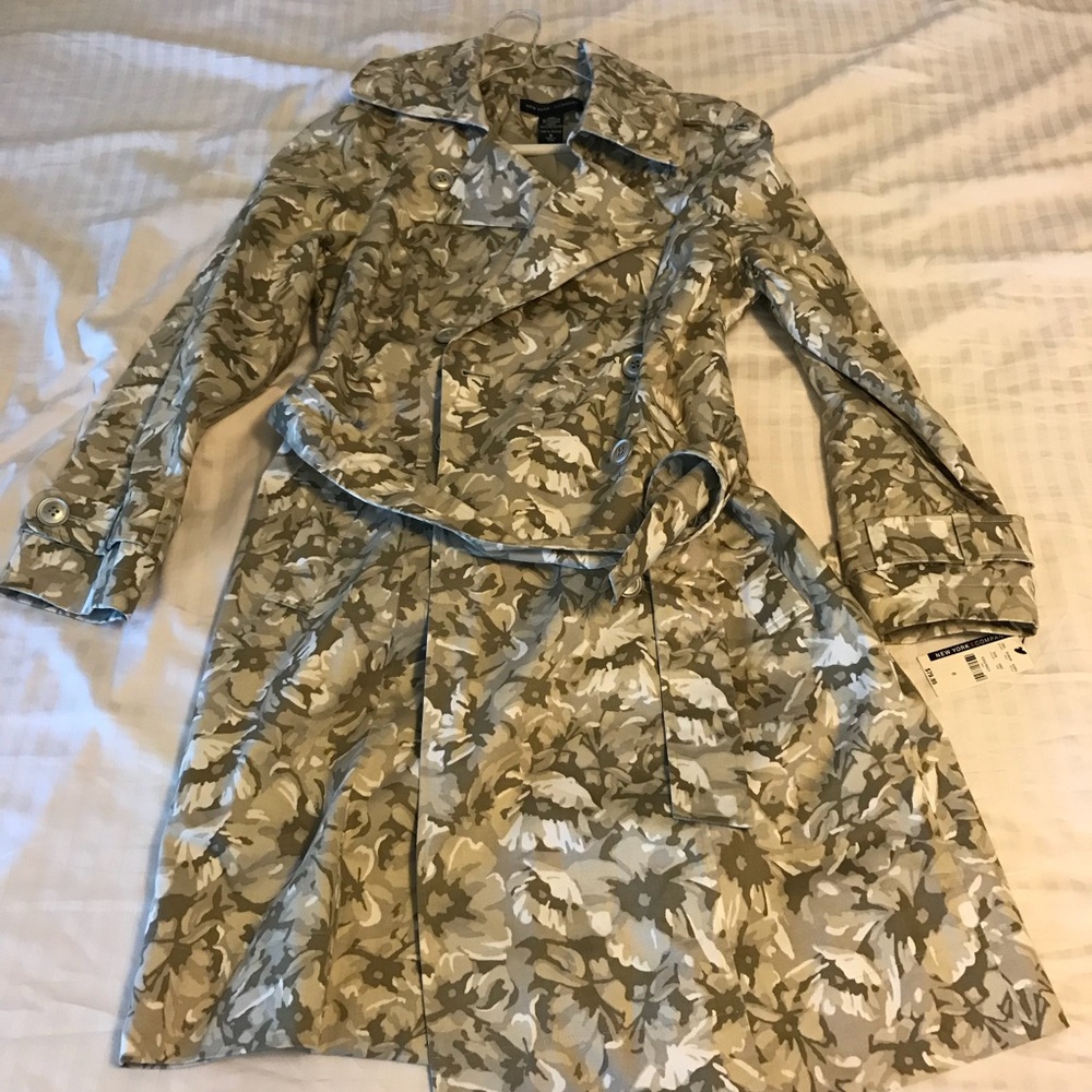NY&Co. Camo floral neutral trench coat